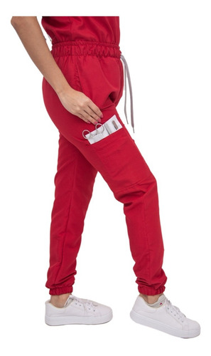 Pijama Quirúrgica Jogger Antifluidos Dama Scrubs Cupatitzio Rojo Liso Ch Corte Recto 0