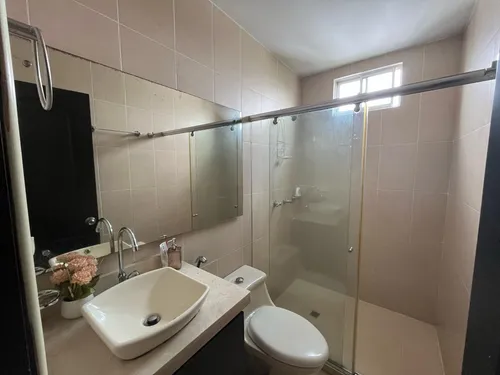 Cómodo Y Espacioso Apartamento De 120 Metros Como Nuevo, Con Dos Parqueaderos En Barrio Costa De Oro