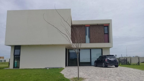 Casa En Venta Puertos Del Lago - Ceibos