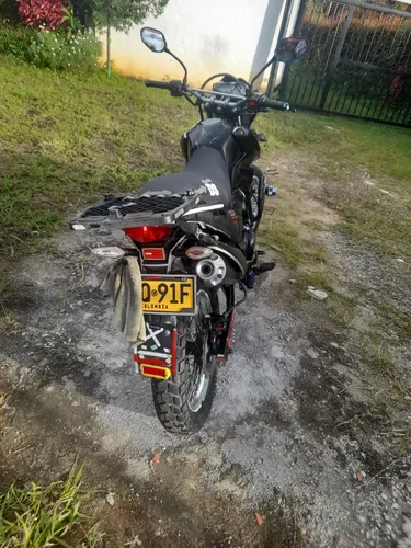 Vendo Ven Cambio Moto Modelo Modelo 2021 Cilindraje 200