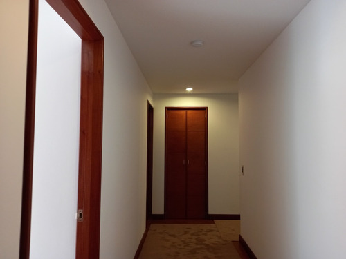Imagen 6 de 11 de Apartamento De 4 Habitaciones En Santa Bárbara