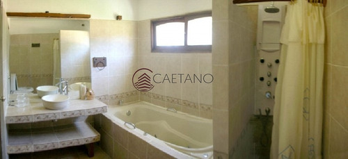 Casa En Venta Y Alquiler,espectacular Esquinera Con Piscina En Montoya - La Barra - Punta Del Este- Ref: 2152