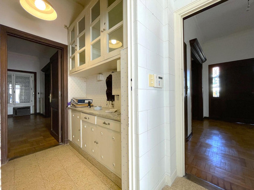 Casa 6 Ambientes En C. Melo 1101 Esquina Gaspar Campos - Vicente Lopez
