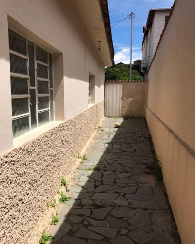 Imagem 9 de 24 de Casa No Centro De Esmeraldas - Fbc04 - 32162708