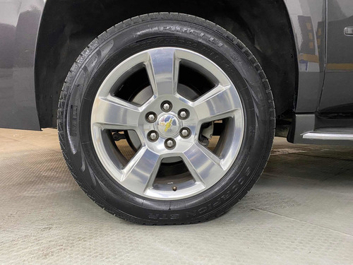 Imagen 10 de 10 de Chevrolet Suburban 5.3 Ltz V8 4wd 2da Cubo At 2015