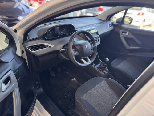 Peugeot 208 1.6 Active
