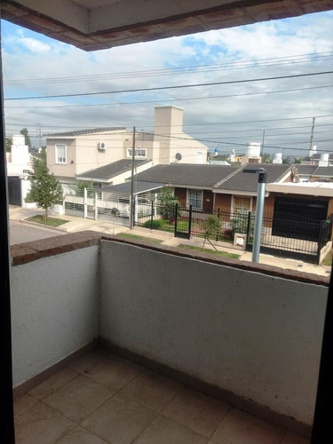 Imagen 9 de 17 de Vendo Dúplex De 2 Dormitorios Con Cochera En Barrio Smata Con Plan De Pago
