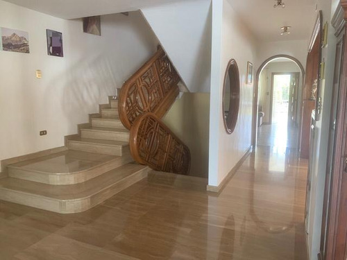 Imagen 13 de 25 de Vendo Casa 770m2 8h/7b/7pe Caurimare