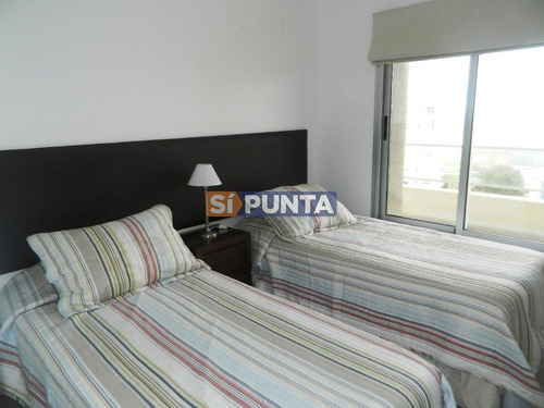 Imagen 4 de 26 de Piso Alto Con Parrillero Y Vista Al Mar