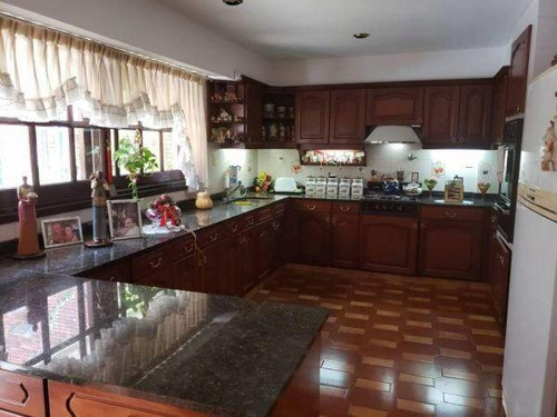 Villa Devoto - Venta Chalet En 2 Plantas, Garage