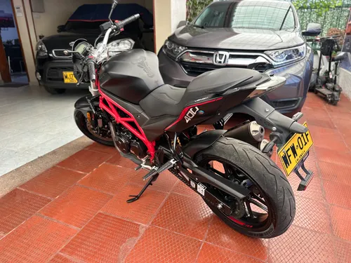 Victory Venom 400 Modelo 2022