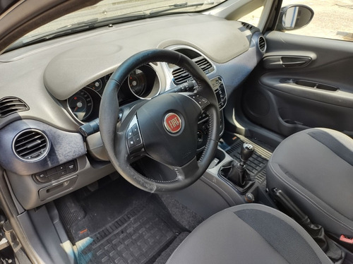 Fiat Punto 1.4 Attractive 8v 2013