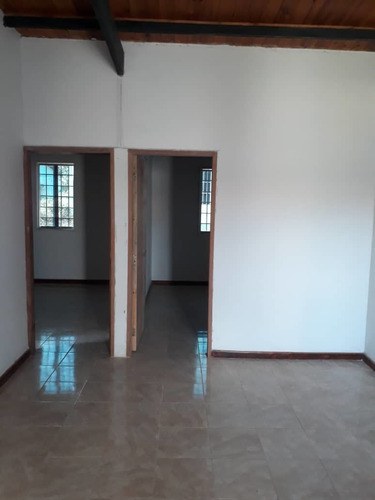 Imagen 3 de 10 de Casa En Venta, Municipio Urdaneta, Valles Del Tuy.
