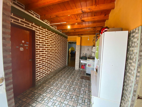 Casa En Venta 3 Dormitorios - Centenario