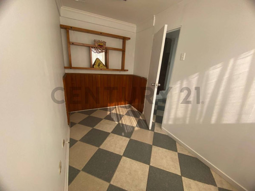 ¡amplia Casa En Arriendo 6d + 3b + Jardín + Quincho En ...