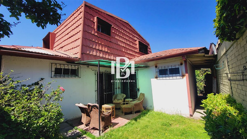 Casa En Venta De 5 Dorm. En Vitacura