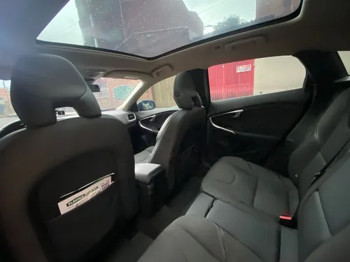 Volvo V40 2.5 T5 Cross Country Awd