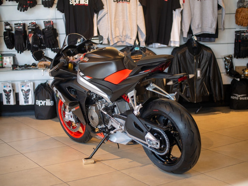 Imagen 2 de 15 de Aprilia Rs 660 Negra 100% Italia Precio Billete Oportunidad