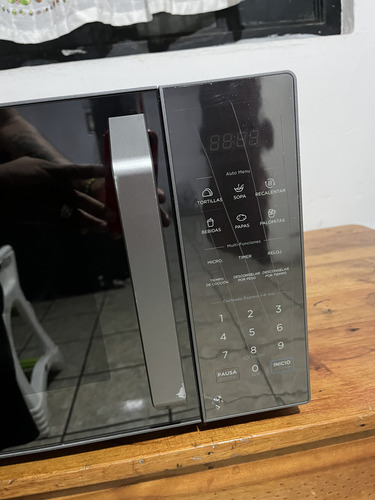 Microondas Midea Mmdx11s2mg 31l Plateado 1500w 1.1ft Silver