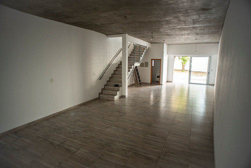 Alquiler Local Comercial Bernal Centro