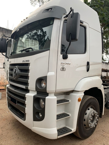 Imagem 4 de 15 de Vw 25.360 2022 6x2 - 5 Unidades