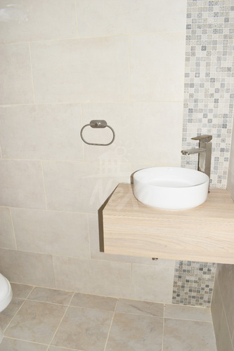 Apartamento En 3er Nivel Urb. Dorado Ii (jpa-208a3)