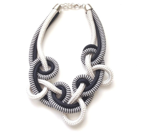 Colar De Corda Loop Branco E Preto Listrado