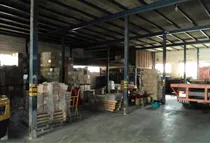 Comprar Galpon Con Ubicacion Privilegiada, Con Accesos De Carga Pesada De Gandolas Hasta 30ton Por Via Principal Excelente Zona Del Este De Caracas, Segura Y Cerca De Las Mejores Urbanizaciones