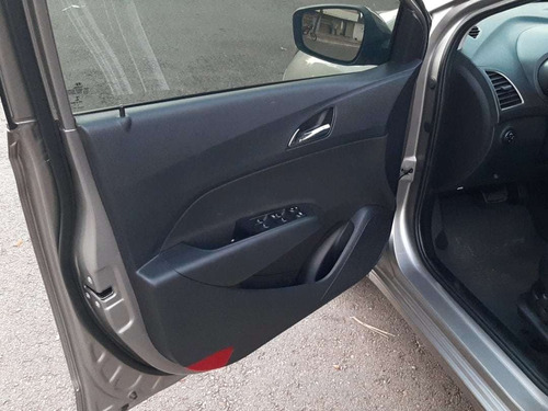 Imagem 8 de 13 de Hyundai Hb20 Comfort Plus 1.6 16v At Flex