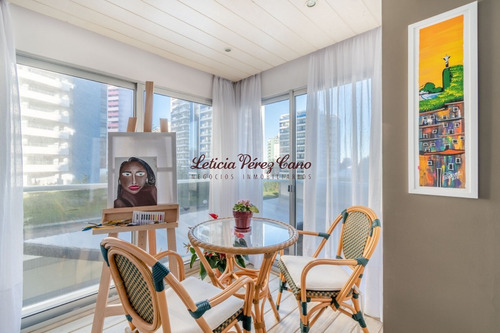 Imagen 4 de 16 de Venta Apartamento 2 Dormitorios Y Medios En Playa Brava, Punta Del Este