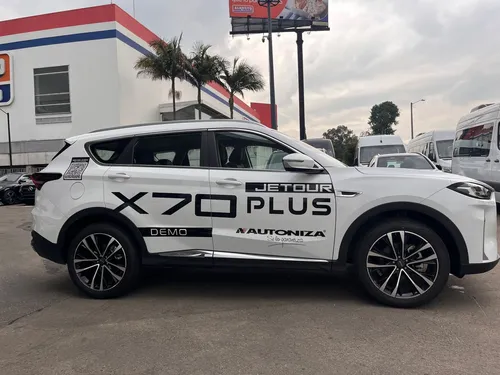 Jetour X70 Plus 1.5T Fwd At