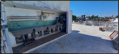 Vende Departamento Dos Ambientes 1° Piso Lomas Del Mirador