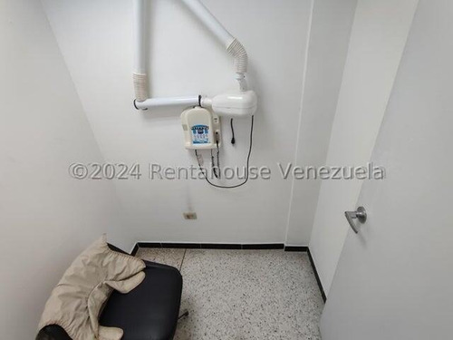 Rentahouse Alquila Clinica Odontologica Equipada En Plena Av.bolivar De Valencia Carabobo Lf25-3310