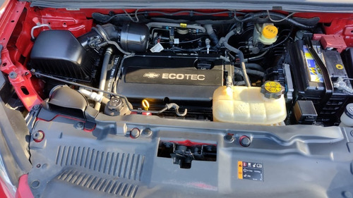 Imagen 18 de 21 de Chevrolet Tracker 1.8 Ltz Awd At Rojo Año 2014 - Tute Cars W