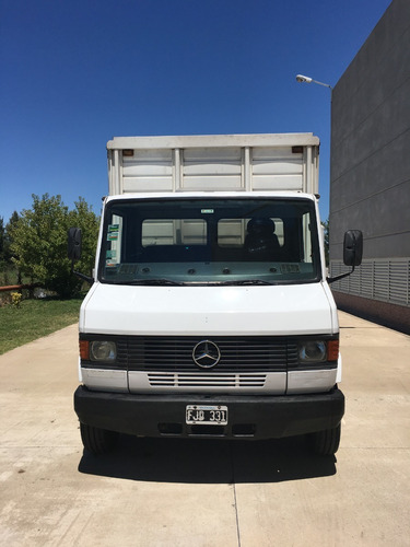 Mercedes Benz 710