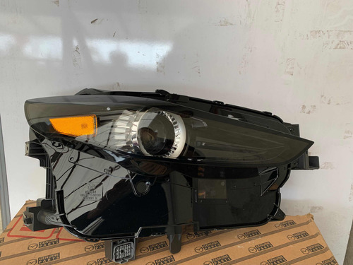 Faro Derecho Para Mazda Cx30