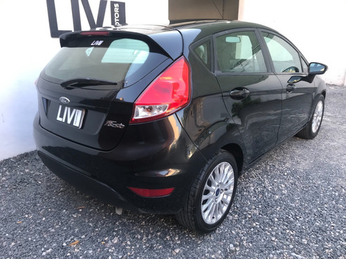 Imagen 10 de 25 de Ford Fiesta Kinetic Design 1.6 Se Año 2014 - Liv Motors
