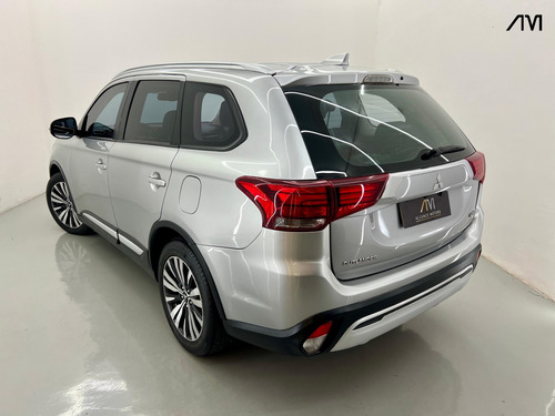 Mitsubishi Outlander 2.0 MIVEC GASOLINA HPE AUTOMÁTICO