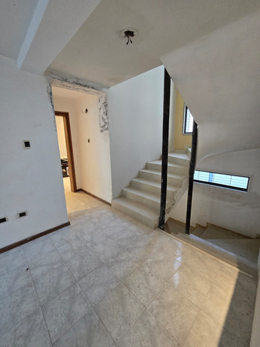 Lorena Inojosa Vende Casa Quinta En Altos De Prebo