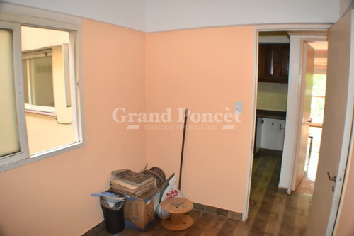 Departamento 4 Ambientes Con Balcon Y Cochera