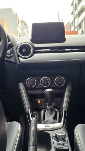 Mazda 2 1.5 Grand Touring Lx Sedan