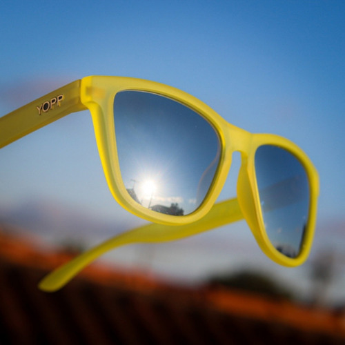 Óculos De Sol Yopp Polarizado Uv400 Queijo Suíço Armação Amarelo Lente Prateado