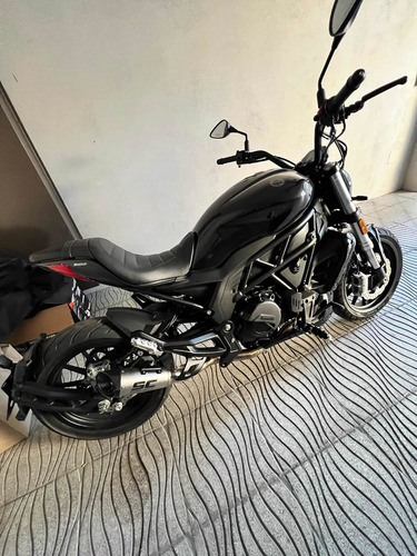 Imagen 11 de 14 de Benelli 3000