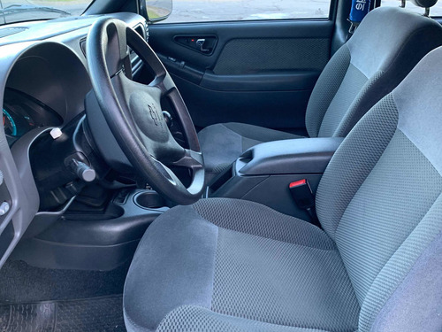 Chevrolet S10 S102.4