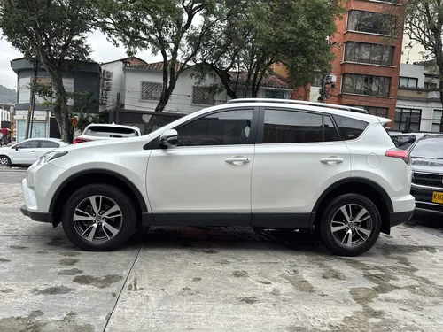 Toyota Rav4 Street Tp 2000cc 4x2 5p