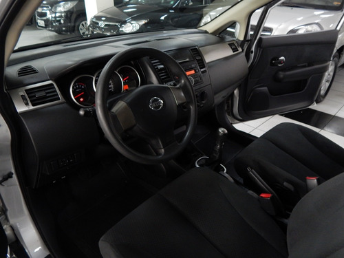 Nissan Tiida S 1.8 2012