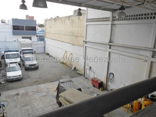#*25-18248 Estupendo Galpón Semicerrado De 449 Mt2, Zona Centro Oeste, Barquisimeto, Lara. Adelaida Armeya