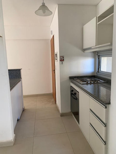 Imagen 8 de 30 de Excelente Departamento 2 Ambientes Con Cochera