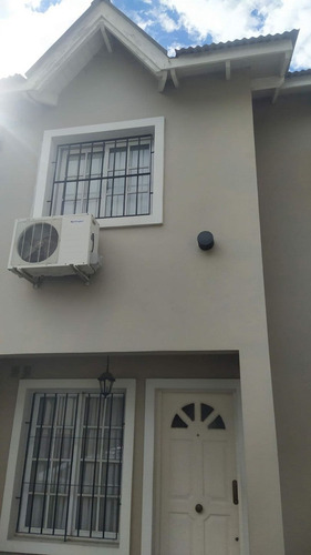 Duplex A 300mts. Estacion!!!