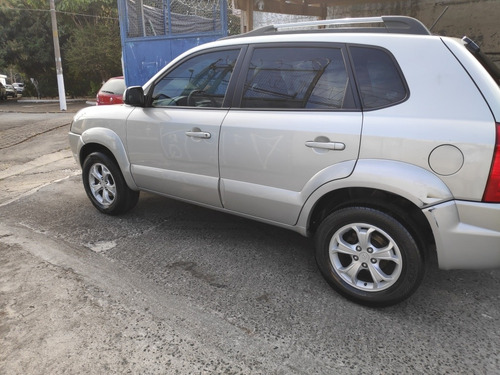 Imagem 7 de 15 de Hyundai Tucson 2014 2.0 Gls 4x2 Flex Aut. 5p